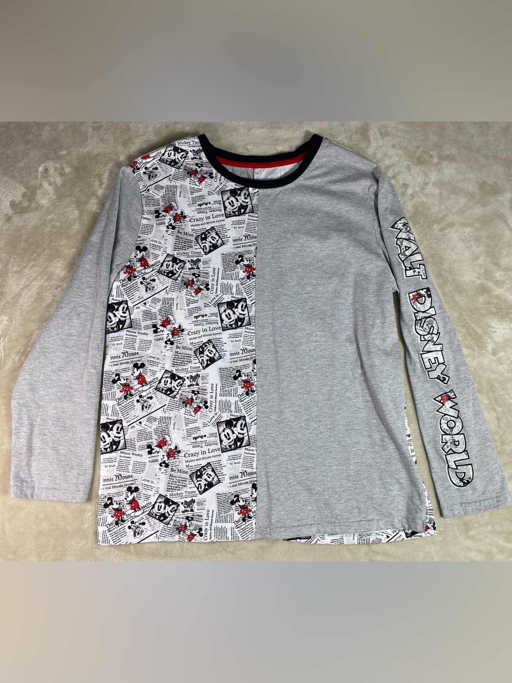 Disney Women’s Large Mickey & Minnie Mouse Comic Strip long Sleeve Shirt Gray